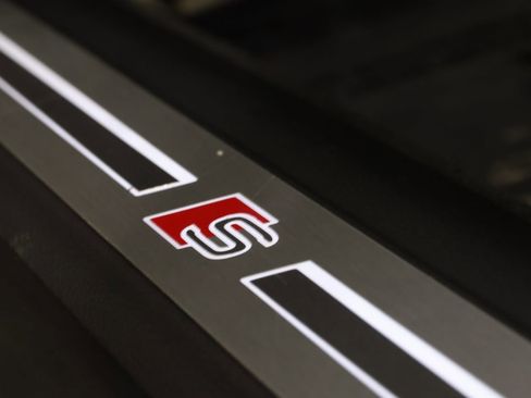 Used 2025 Audi S8 image 48