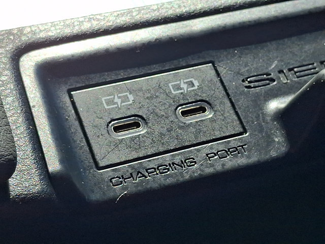 Certified 2025 Toyota Sienna XLE FWD image 13