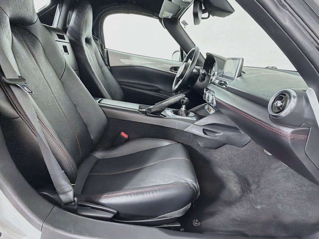 Used 2016 MAZDA MX-5 Miata Grand Touring RWD image 25