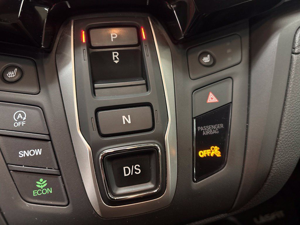 Used 2025 Honda Odyssey EX-L image 12