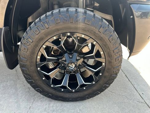 Used 2018 RAM 3500 Laramie w/ Sport Appearance Group AWD/4WD image 38