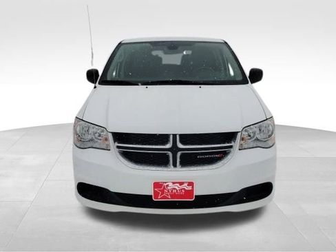 Used 2019 Dodge Grand Caravan SE w/ UConnect Hands-Free Group image 9
