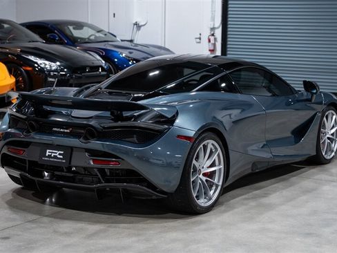 Used 2018 McLaren 720S Performance RWD image 6