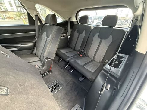 Used 2022 Kia Sorento LX AWD/4WD image 22