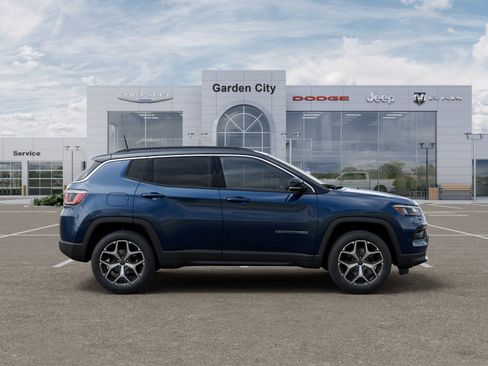 New 2026 Jeep Compass Limited w/ Sun, Sound & Navigation Group AWD/4WD image 21