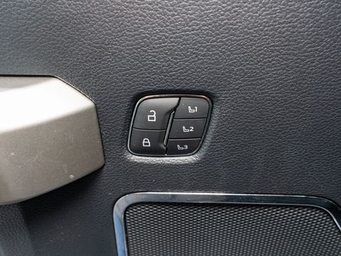 Used 2022 Ford F350 Lariat w/ Lariat Ultimate Package image 18