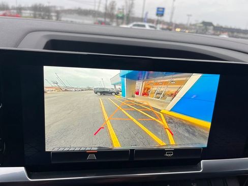 Used 2023 GMC Sierra 1500 SLE image 14