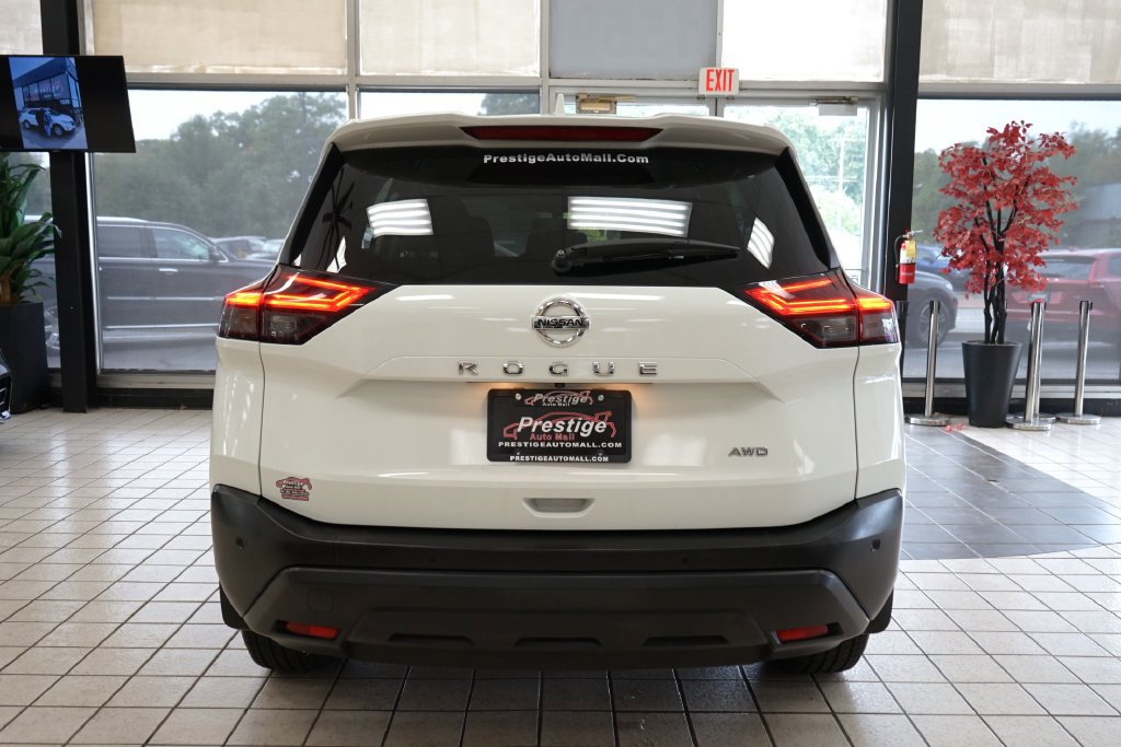 Used 2021 Nissan Rogue S AWD/4WD image 13