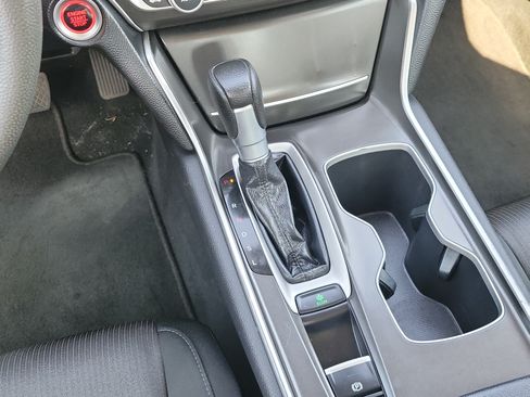 Used 2019 Honda Accord LX image 24