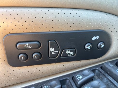 Used 2005 Cadillac Escalade EXT AWD/4WD image 27