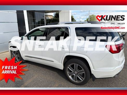 Used 2019 GMC Acadia Denali w/ Technology Package AWD/4WD image 5
