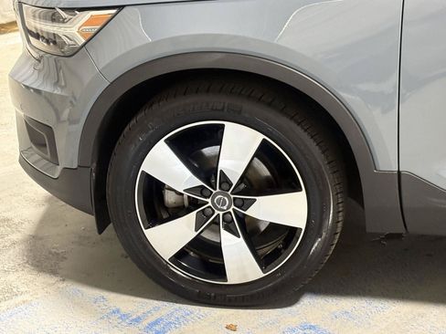 Used 2020 Volvo XC40 T5 Momentum AWD/4WD image 34
