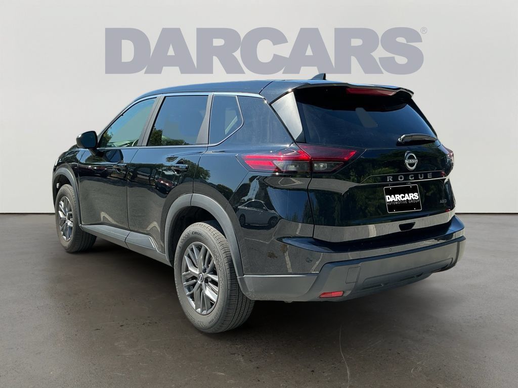 Used 2026 Nissan Rogue SV AWD/4WD image 5