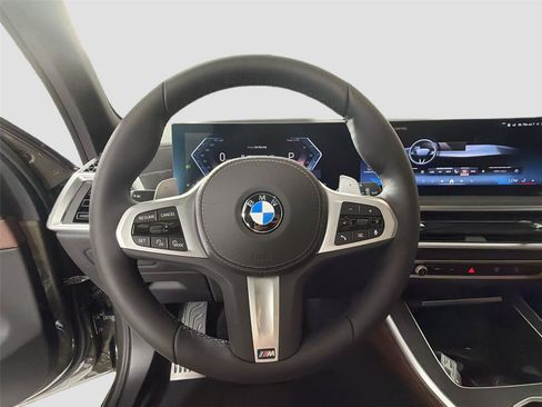 New 2026 BMW X5 xDrive40i w/ M Sport Package AWD/4WD image 11