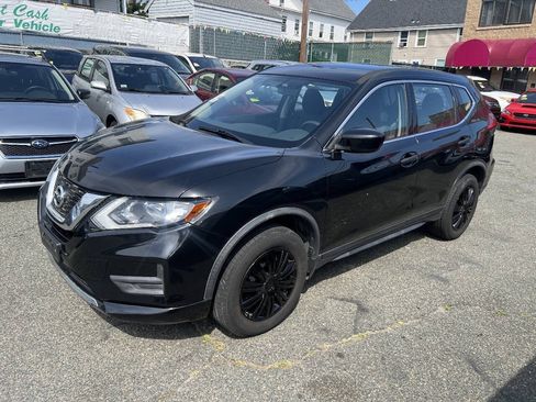 Used 2017 Nissan Rogue S AWD/4WD image 5