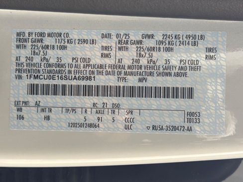 Used 2025 Ford Escape SE FWD image 32