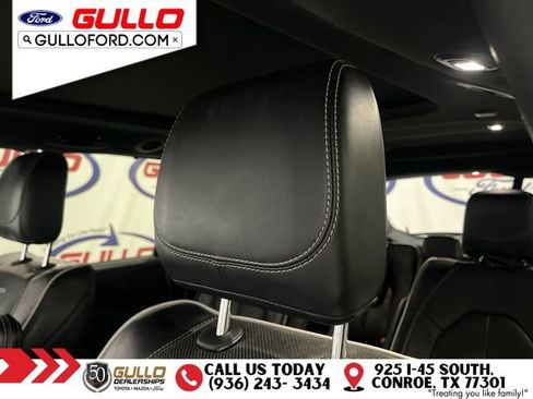Used 2024 Chrysler Pacifica Limited w/ S Appearance Package FWD image 18