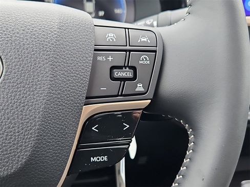 New 2026 Toyota Crown Platinum image 18