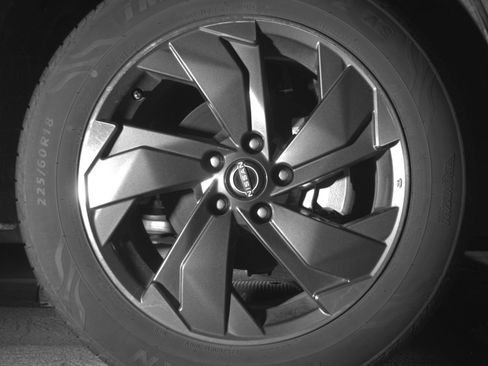Used 2025 Nissan Rogue SV FWD image 13