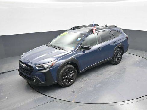Used 2025 Subaru Outback Onyx Edition AWD/4WD image 30