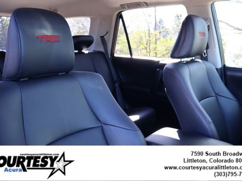 Used 2019 Toyota 4Runner TRD Off-Road Premium AWD/4WD image 33