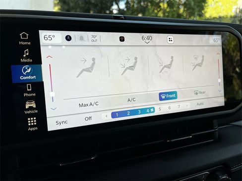 New 2025 Jeep Gladiator Mojave image 16