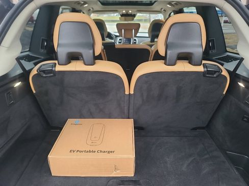 Used 2016 Volvo XC90 T8 Inscription w/ Vision Package image 14