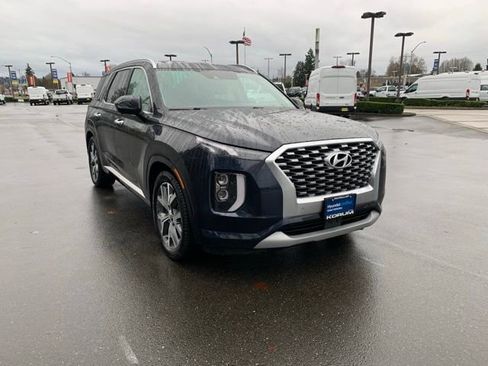 Used 2021 Hyundai Palisade Limited w/ Winter Package image 10
