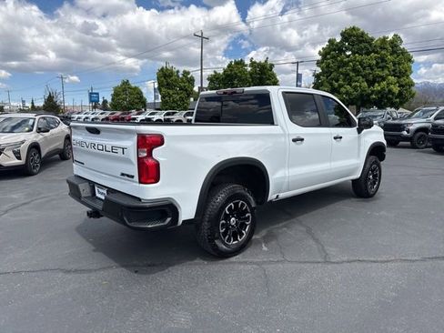 Used 2023 Chevrolet Silverado 1500 ZR2 w/ Technology Package AWD/4WD image 7