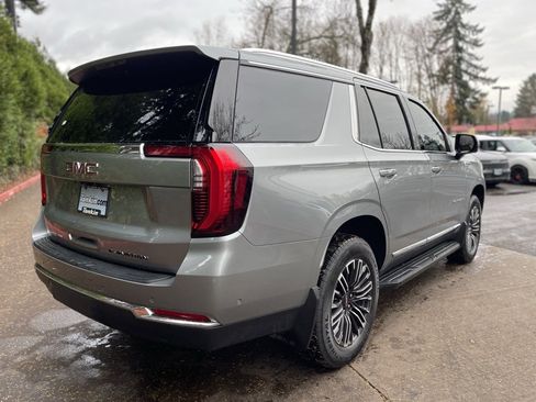 Used 2025 GMC Yukon Elevation image 4
