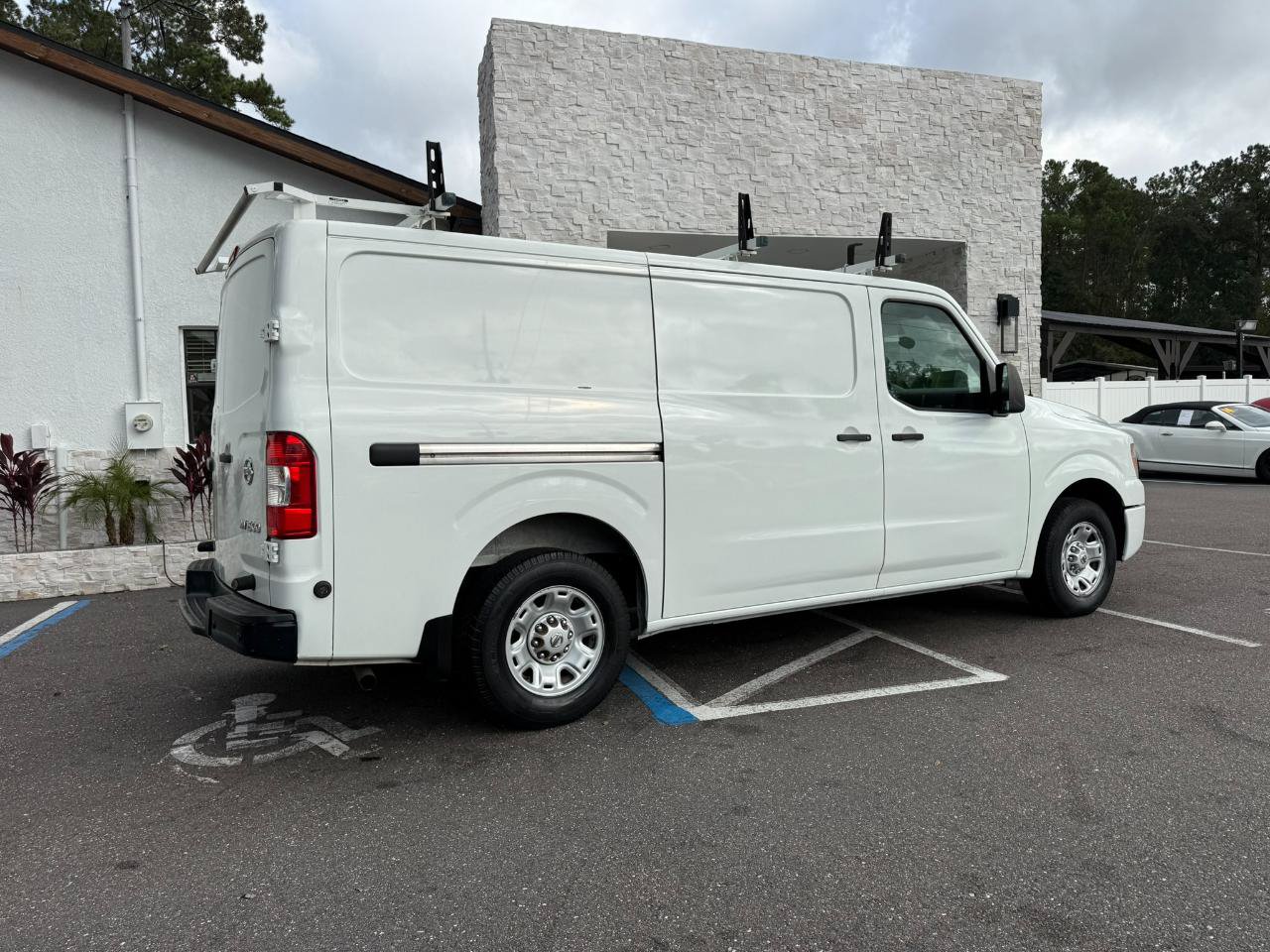 Used 2018 Nissan NV 1500 SV w/ Navigation Package RWD image 16