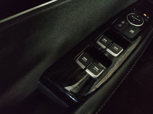 Used 2019 Kia Sorento EX image 27