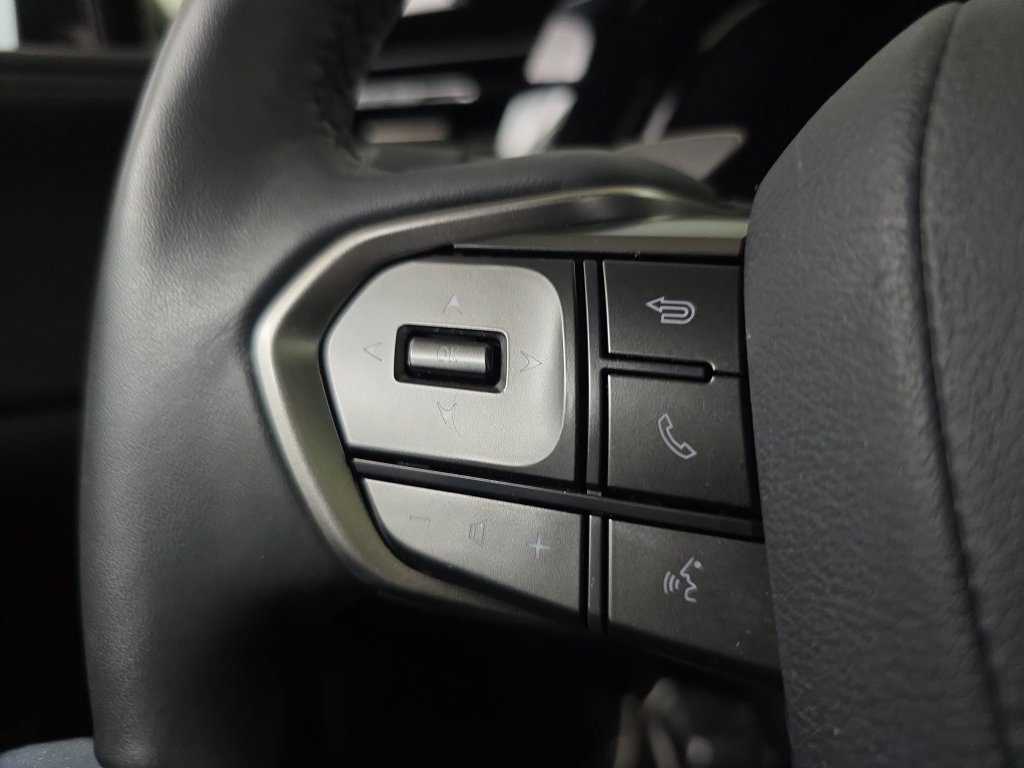 Used 2023 Lexus RX 350 Premium w/ Cold Area Package AWD/4WD image 19