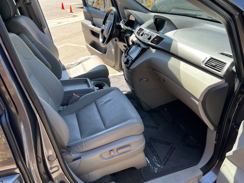 Used 2015 Honda Odyssey EX-L image 12
