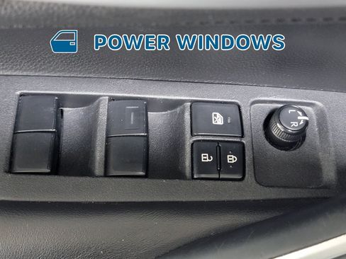 Used 2020 Toyota Corolla SE FWD image 23