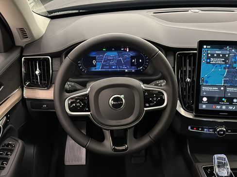 New 2026 Volvo XC90 B5 Core image 12