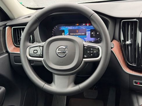 Certified 2023 Volvo XC60 B5 Plus w/ Climate Package AWD/4WD image 3
