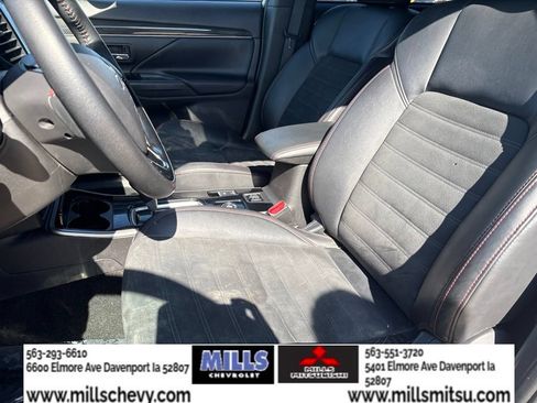 Used 2020 Mitsubishi Outlander LE AWD/4WD image 10