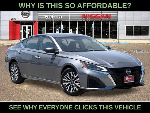 Used 2025 Nissan Altima 2.5 SV FWD image 1