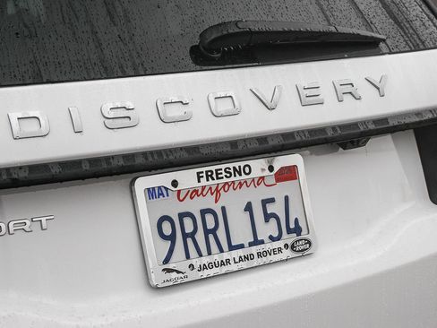 Used 2025 Land Rover Discovery Sport S image 12