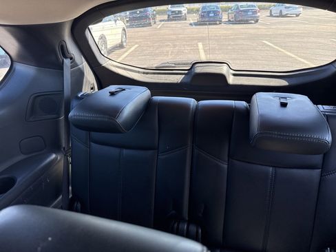 Used 2015 Nissan Pathfinder Platinum image 9