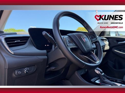 Used 2025 Buick Encore GX Preferred AWD/4WD image 18