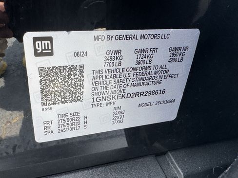 Used 2024 Chevrolet Suburban RST AWD/4WD image 38