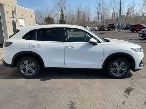 New 2026 Honda HR-V LX image 4