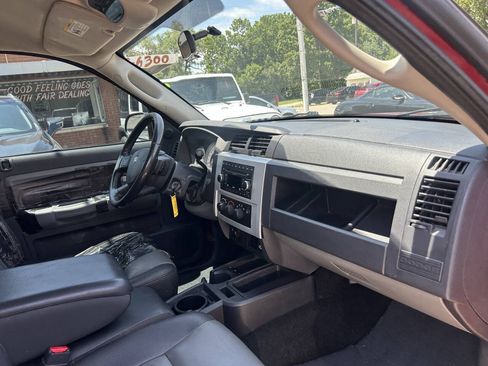 Used 2008 Dodge Dakota Laramie AWD/4WD image 22