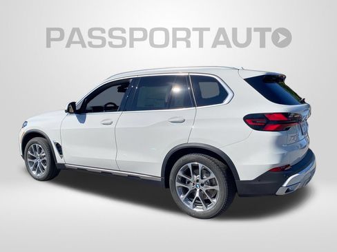 New 2026 BMW X5 xDrive40i w/ Climate Comfort Package AWD/4WD image 3