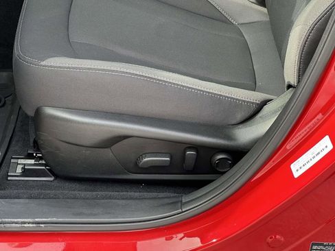 Certified 2025 Subaru Crosstrek 2.0i Premium image 14