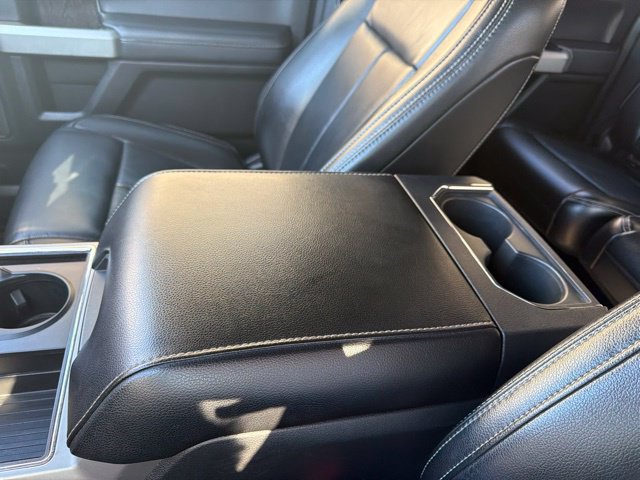Used 2021 Ford F250 Lariat w/ Lariat Ultimate Package AWD/4WD image 31