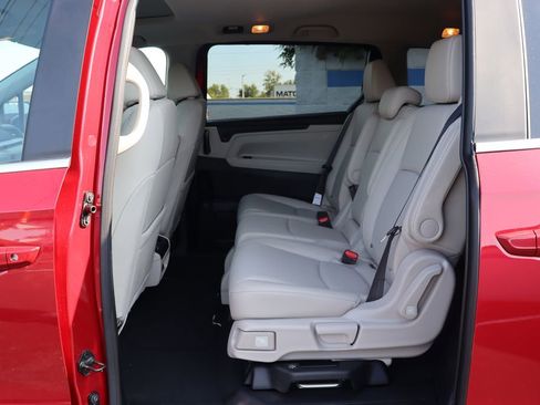 Used 2026 Honda Odyssey EX-L image 11