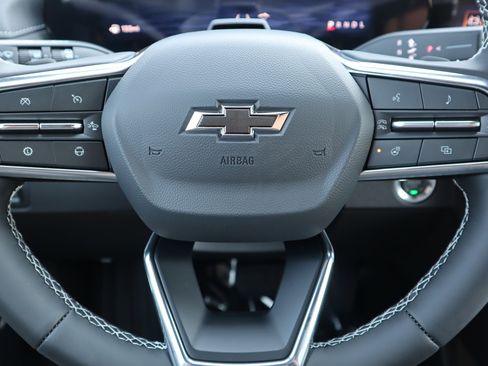 New 2026 Chevrolet Traverse LT w/ Enhanced Driving Package image 13